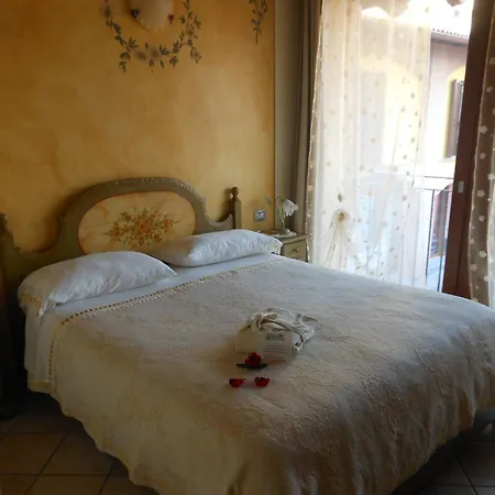 I Fiori Di Marianna Nocleg ze śniadaniem 2*